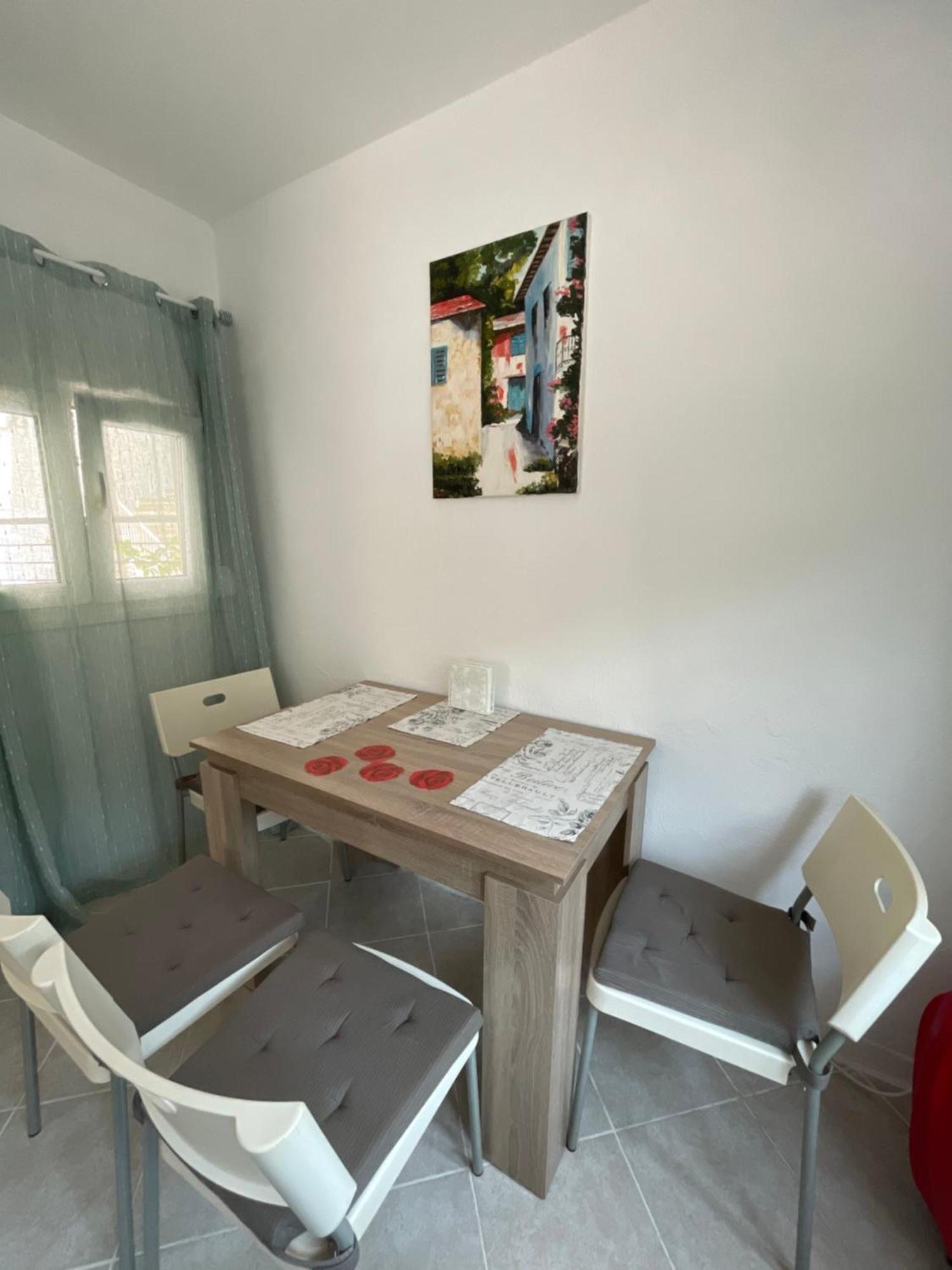 Comfy Myrvalis Apartment Ajía Triáda Eksteriør bilde